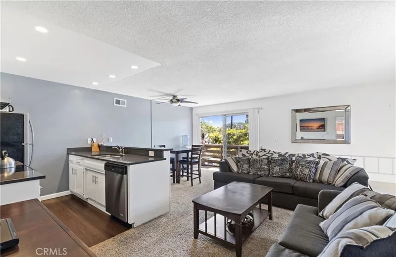 3206 W Balboa Boulevard, Newport Beach, CA 92663