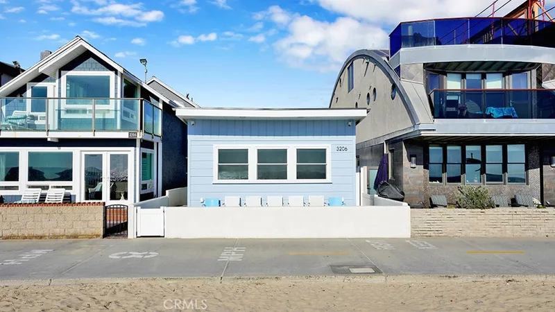 3206 W Oceanfront, Newport Beach, CA 92663