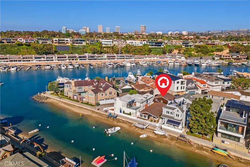 322 Grand Canal, Newport Beach, CA 92662