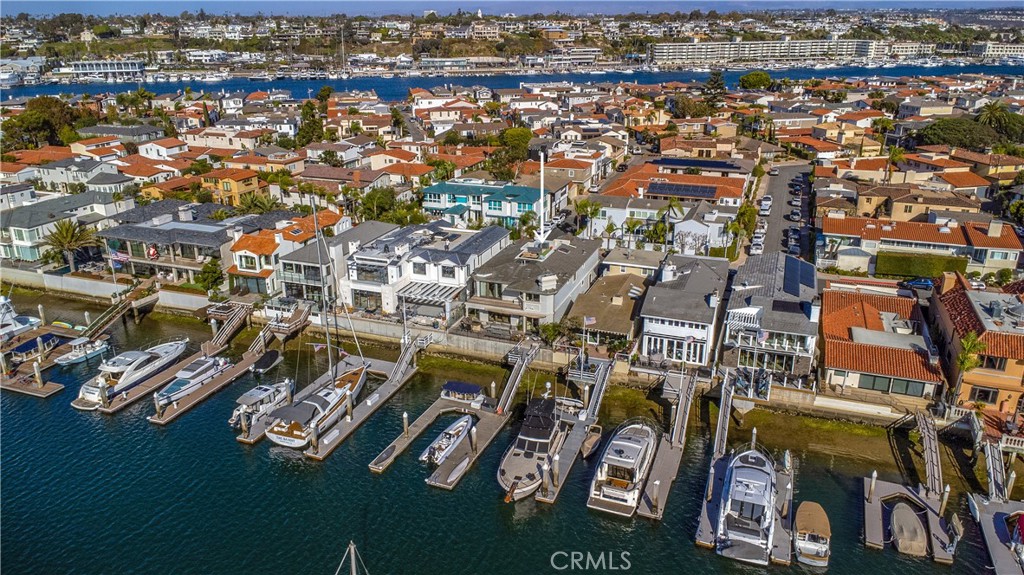 323 Via Lido Soud, Newport Beach CA 92663 - photo 2
