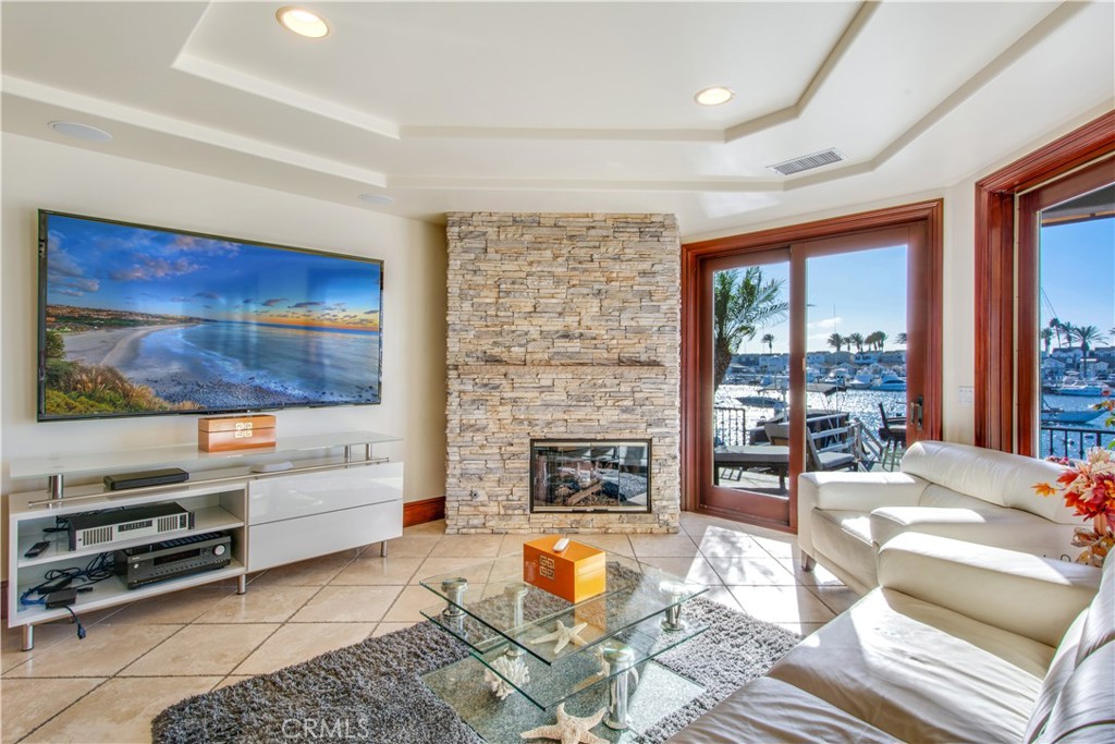 323 Via Lido Soud, Newport Beach CA 92663 - photo 16