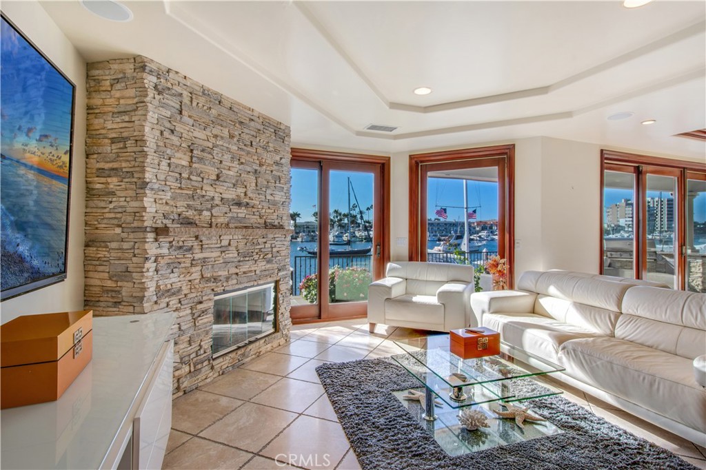 323 Via Lido Soud, Newport Beach CA 92663 - photo 17