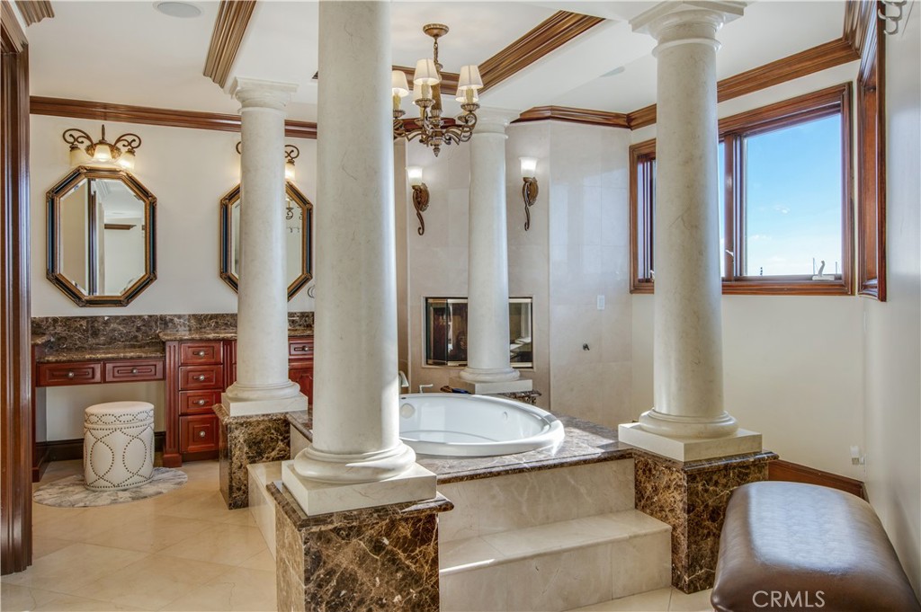 323 Via Lido Soud, Newport Beach CA 92663 - photo 28