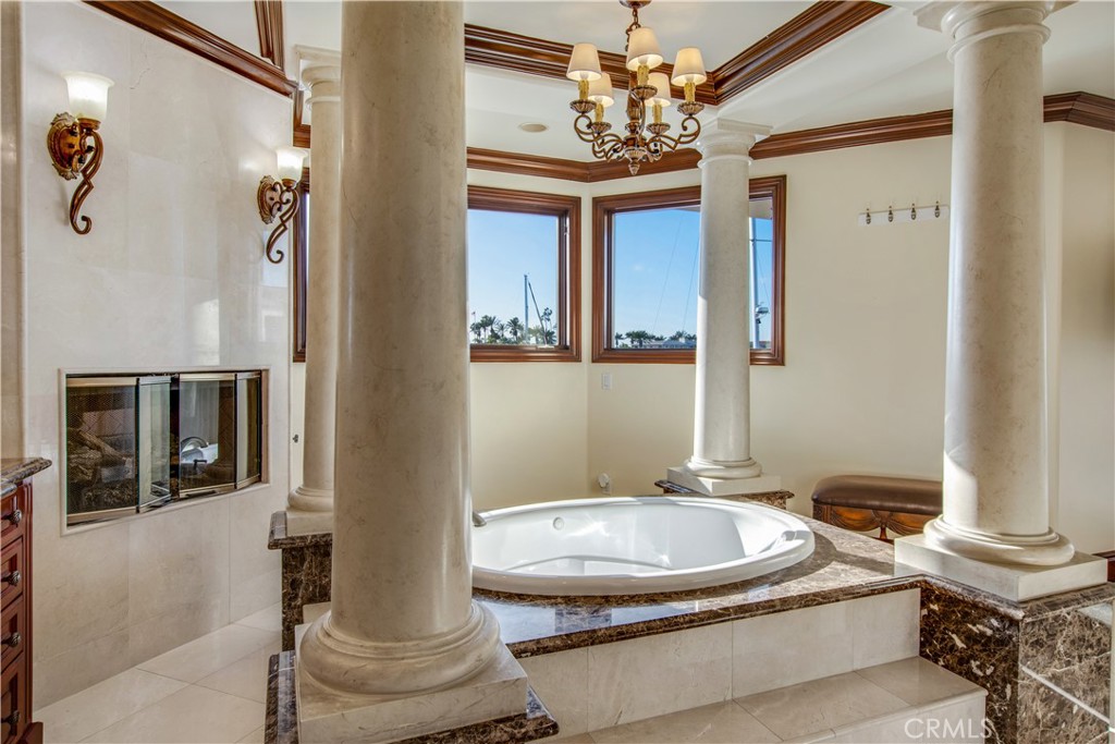 323 Via Lido Soud, Newport Beach CA 92663 - photo 29