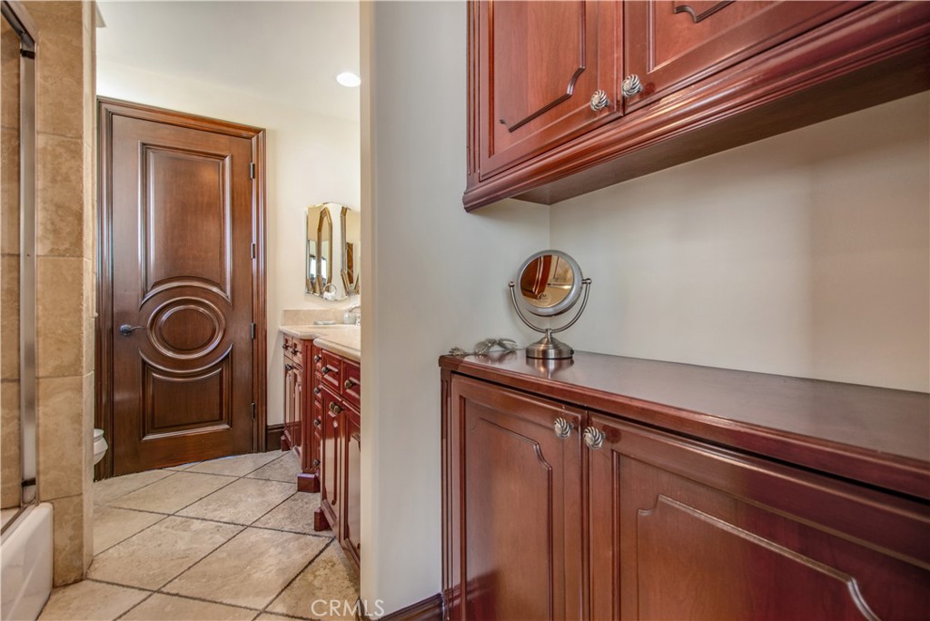323 Via Lido Soud, Newport Beach CA 92663 - photo 37