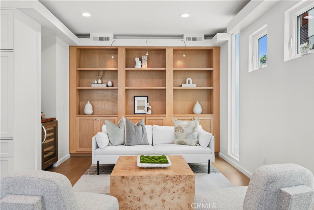 324 Prospect Street, Newport Beach CA 92663 - photo 6