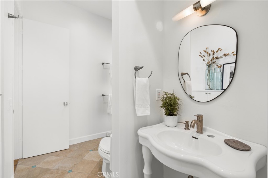 324 Prospect Street, Newport Beach CA 92663 - photo 21