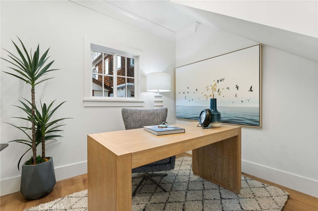 327 Amethyst, Newport Beach CA 92662 - photo 24