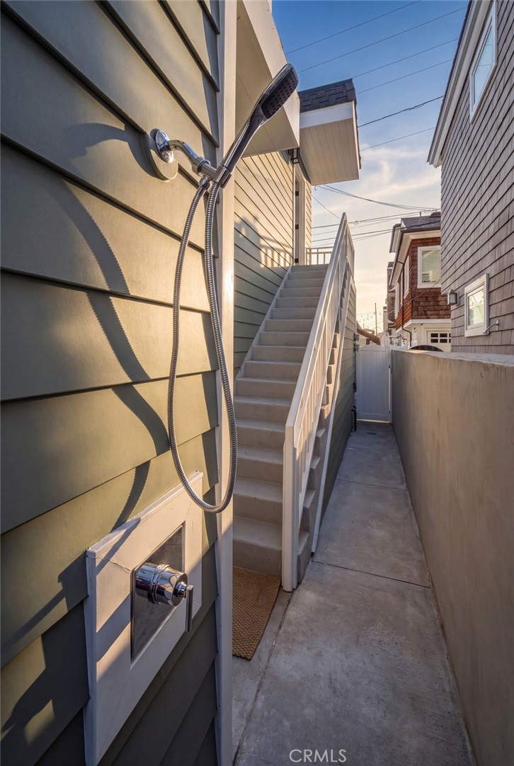 327 Amethyst, Newport Beach CA 92662 - photo 42