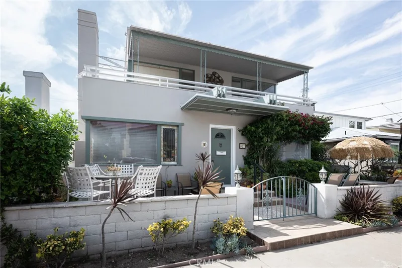 327 Onyx, Newport Beach, CA 92662