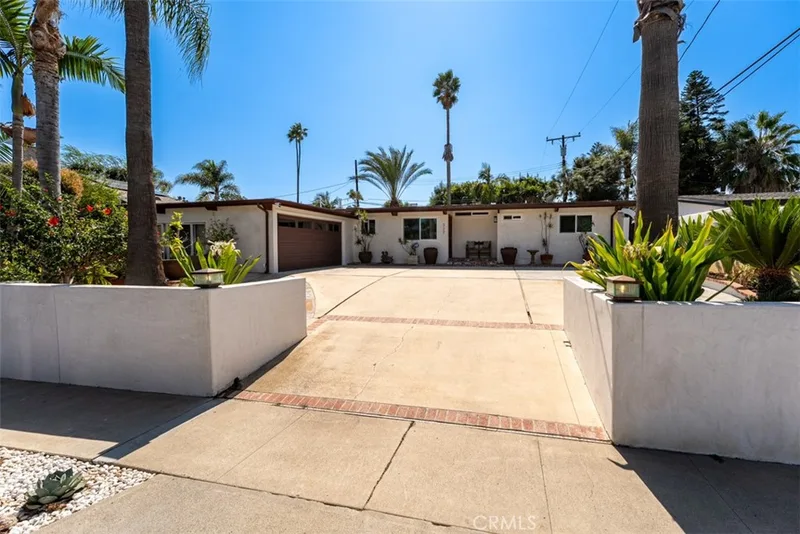 327 Santa Isabel, Newport Beach