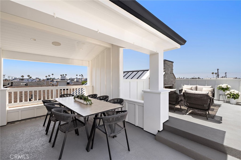 330 Onyx Avenue, Newport Beach CA 92662 - photo 25