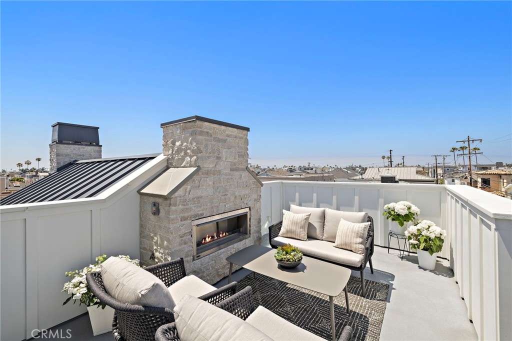 330 Onyx Avenue, Newport Beach CA 92662 - photo 26