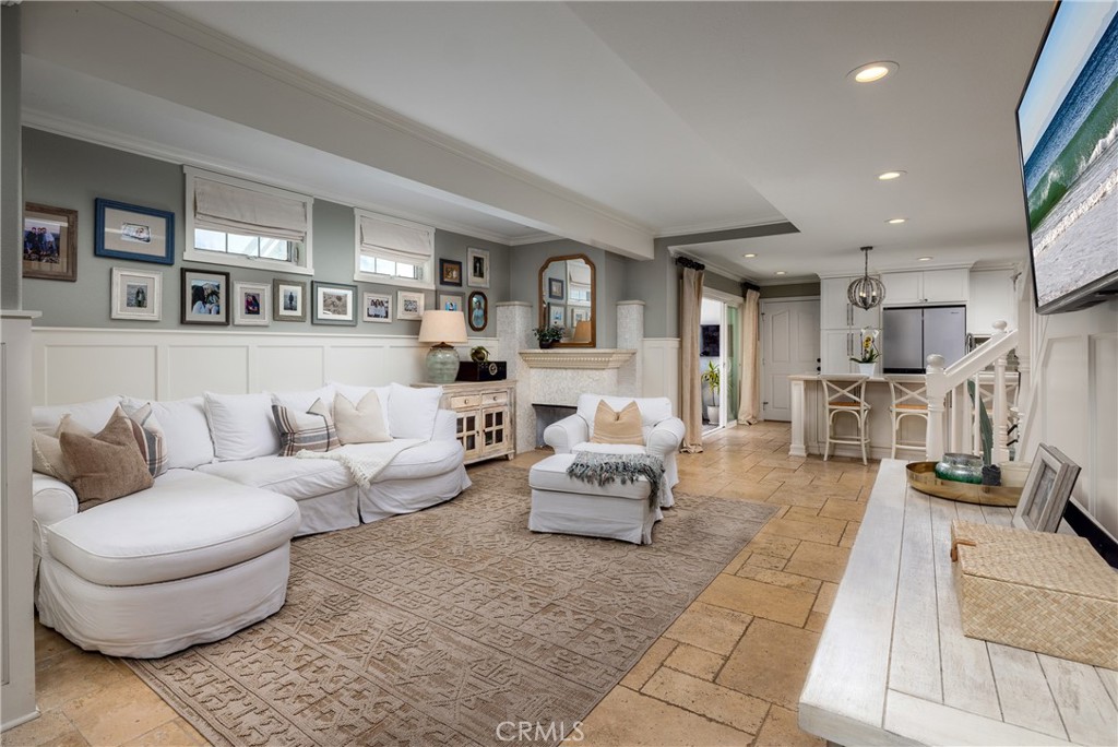 331 Walnut Street, Newport Beach CA 92663 - photo 4