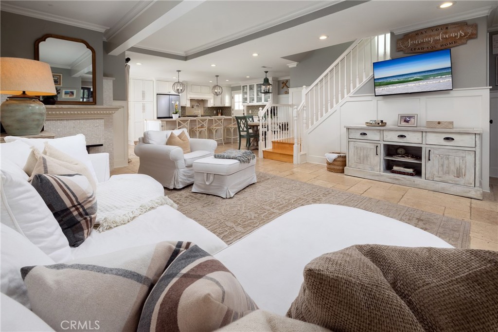 331 Walnut Street, Newport Beach CA 92663 - photo 5