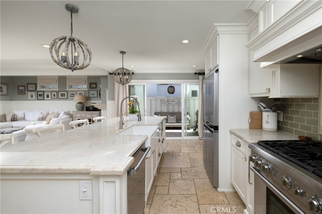 331 Walnut Street, Newport Beach CA 92663 - photo 11