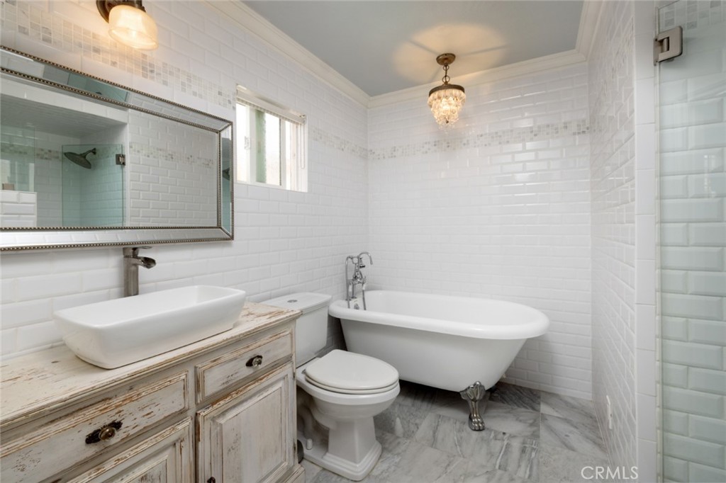 331 Walnut Street, Newport Beach CA 92663 - photo 24