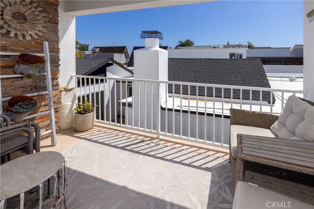 331 Walnut Street, Newport Beach CA 92663 - photo 27