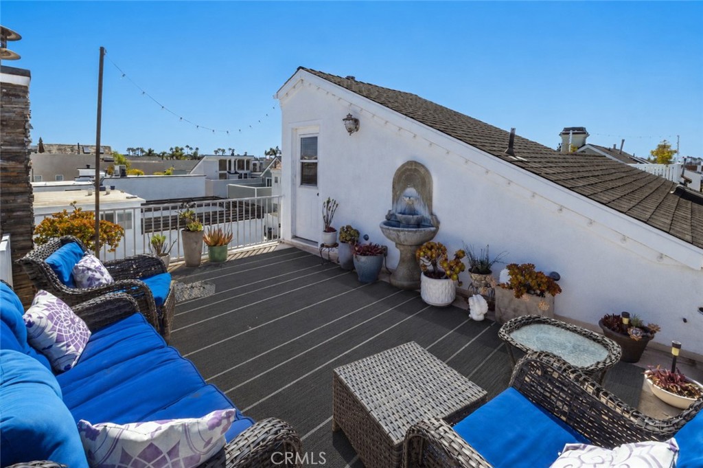 331 Walnut Street, Newport Beach CA 92663 - photo 32