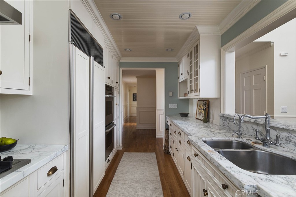 333 Pirate Road, Newport Beach CA 92663 - photo 9