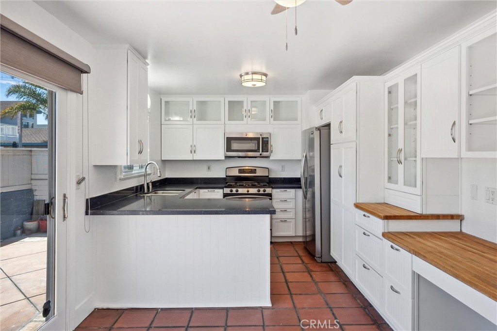336 Canal Street, Newport Beach CA 92663 - photo 3