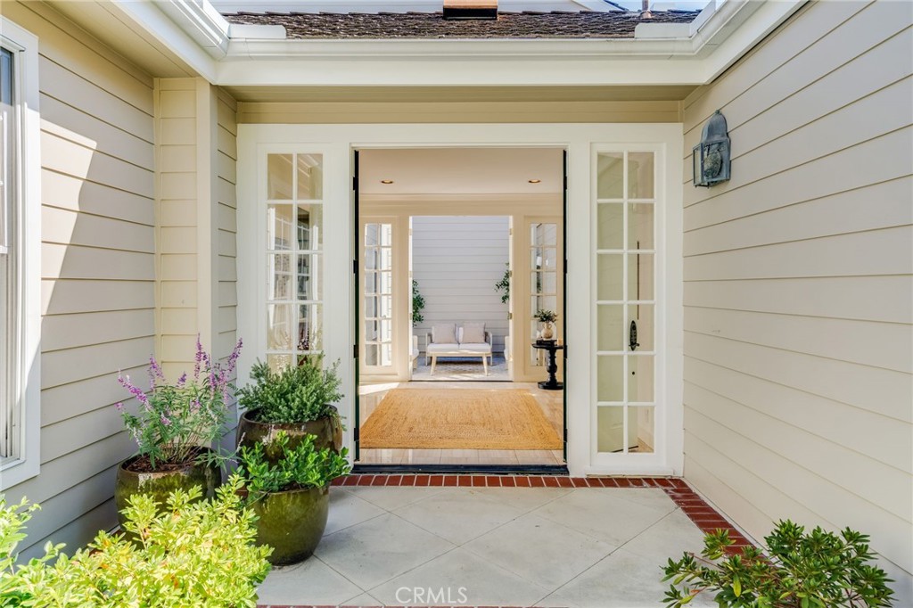 34 Hillsdale, Newport Beach CA 92660 - photo 4