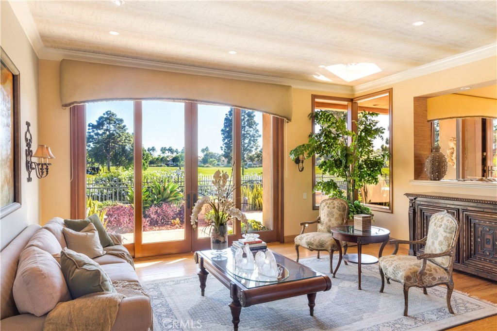 34 Ocean Vista, Newport Beach CA 92660 - photo 2