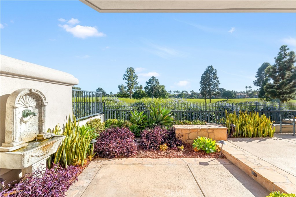 34 Ocean Vista, Newport Beach CA 92660 - photo 3