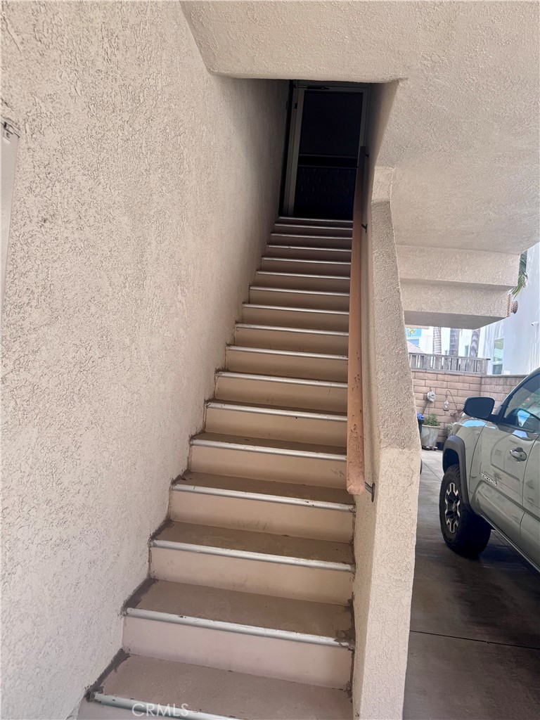 Unit B Entrance - 3510 Lake, Newport Beach CA 92663 - photo 20
