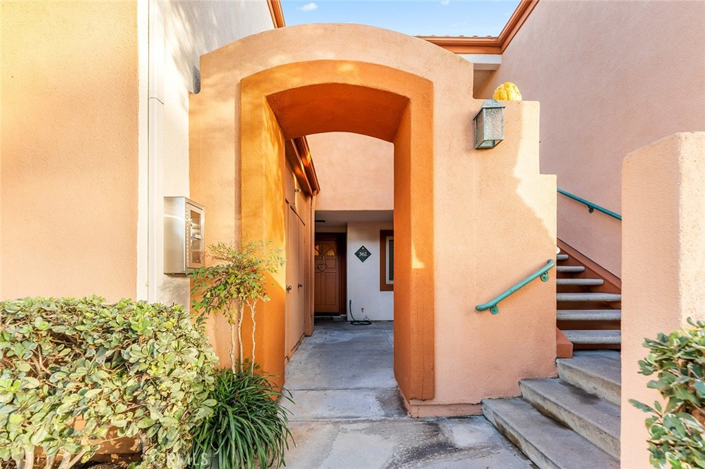 362 Villa Point, Newport Beach CA 92660 - photo 1