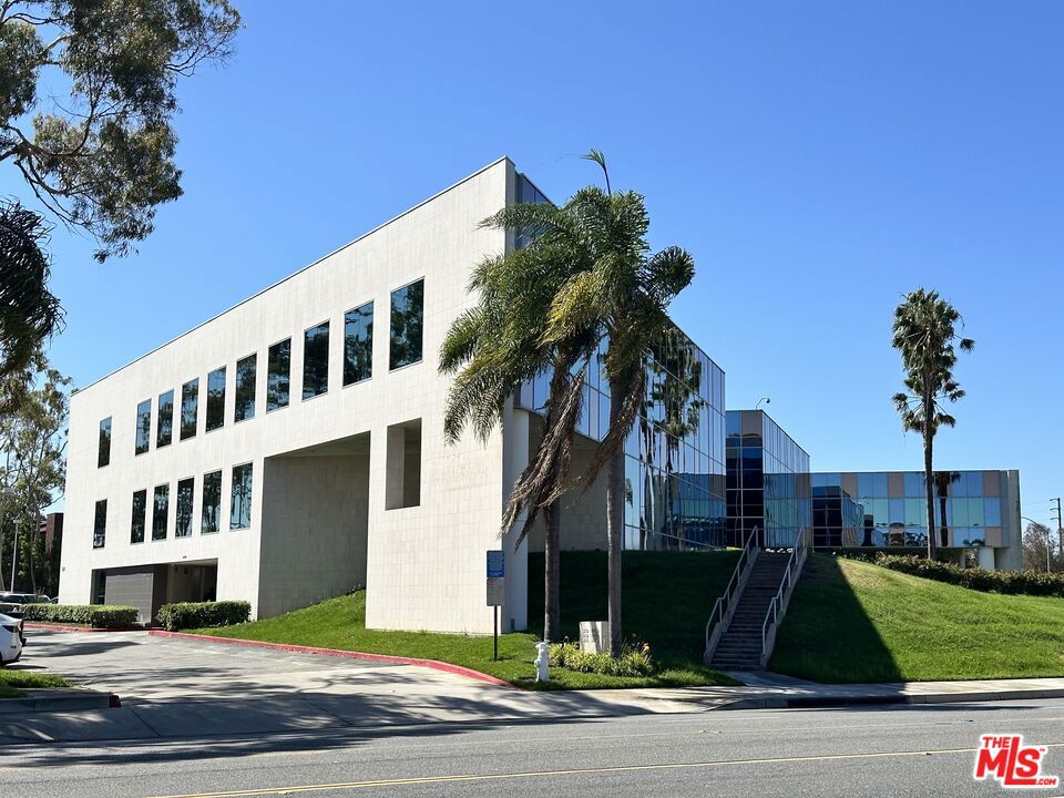 3620 Birch Street, Newport Beach CA 92660 - photo 2