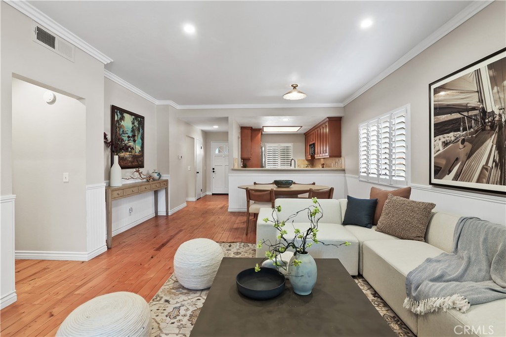 366 Villa Point, Newport Beach CA 92660 - photo 5