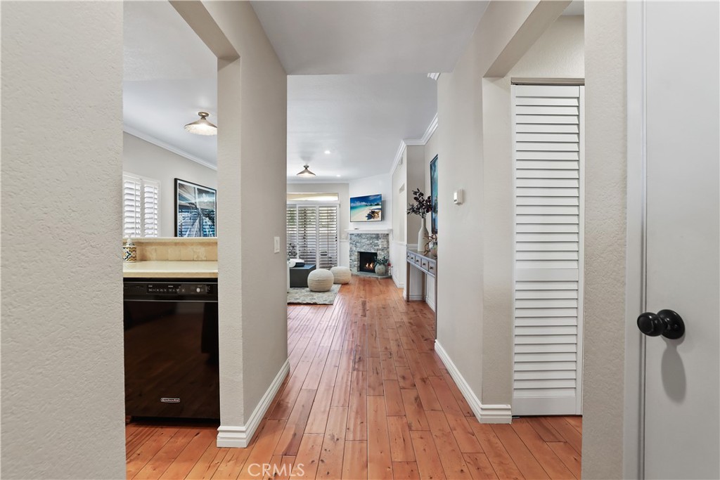 366 Villa Point, Newport Beach CA 92660 - photo 6
