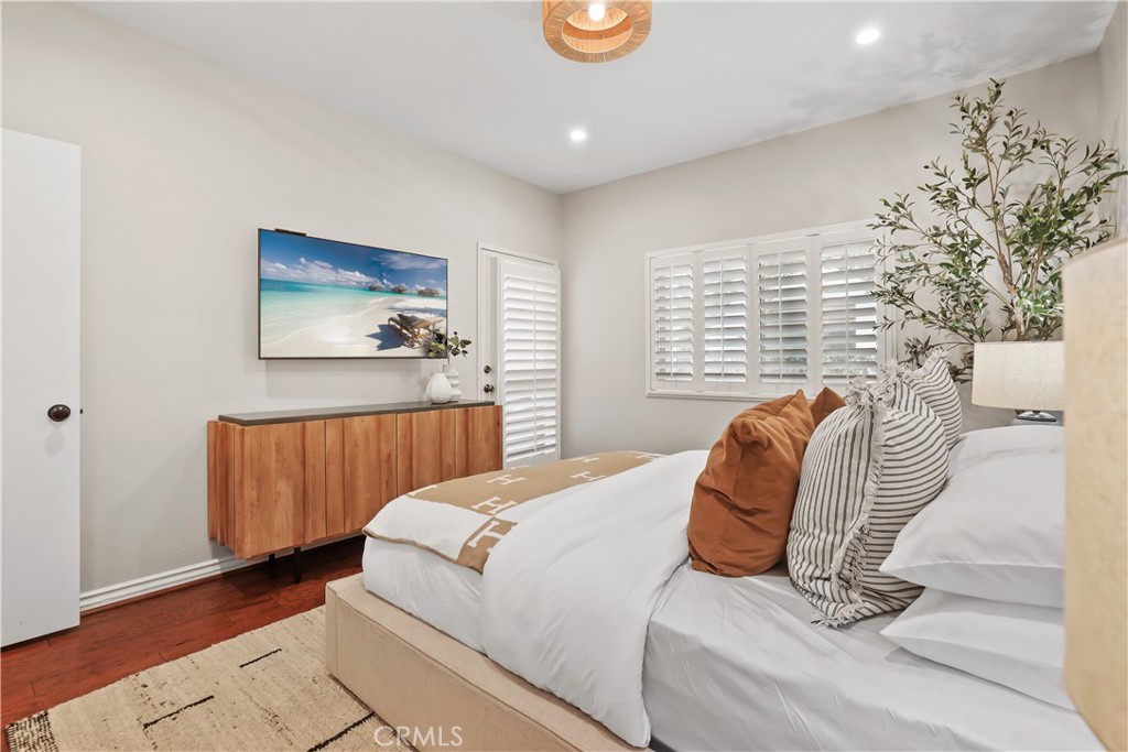 366 Villa Point, Newport Beach CA 92660 - photo 27