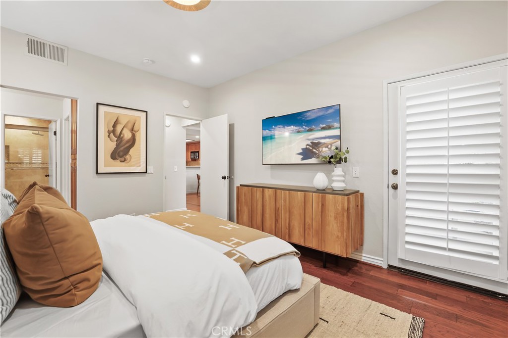 366 Villa Point, Newport Beach CA 92660 - photo 28