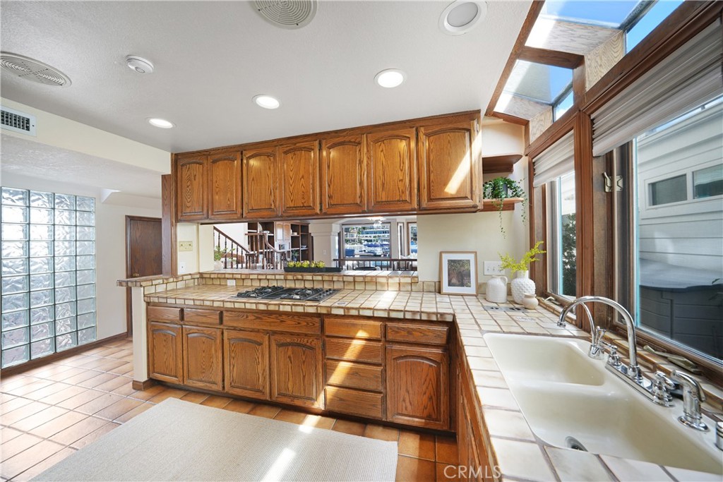 3708 Channel Place, Newport Beach CA 92663 - photo 11