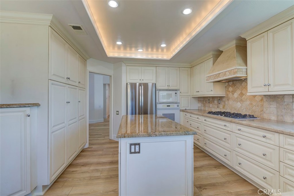 3741 Geranium, Corona Del Mar CA 92625 - photo 26