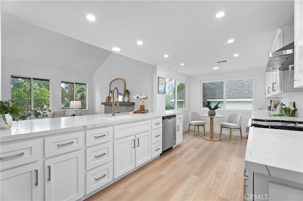 375 Newport Glen Court, Newport Beach CA 92660 - photo 12