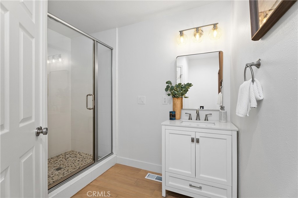 Bonus room bathroom - 375 Newport Glen Court, Newport Beach CA 92660 - photo 32