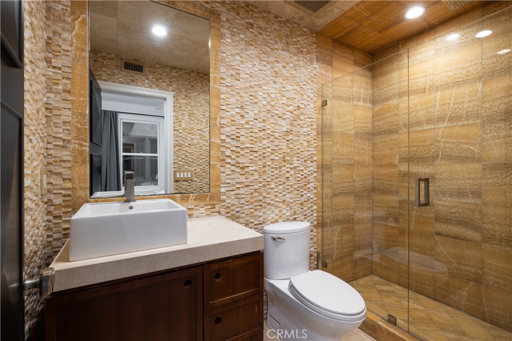 Main floor full bath - 38 Palazzo, Newport Beach CA 92660 - photo 12