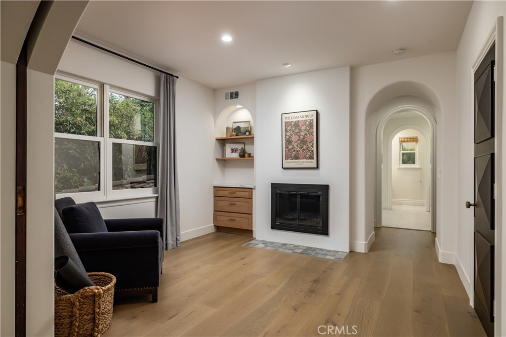 Sitting room in Primary Suite - 38 Palazzo, Newport Beach CA 92660 - photo 17