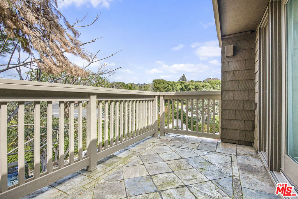 38 Sea Island Drive, Newport Beach CA 92660 - photo 5