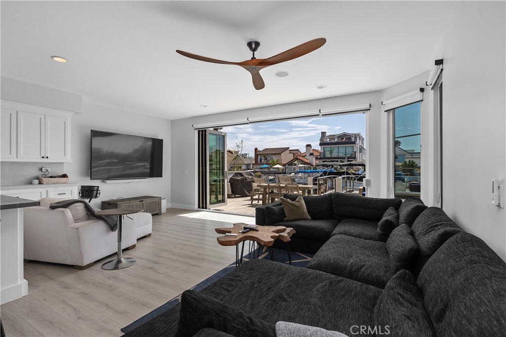 3915 Marcus Avenue, Newport Beach CA 92663 - photo 12