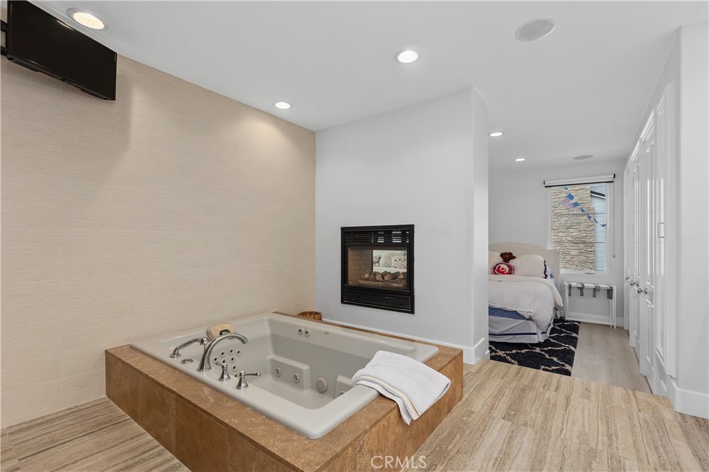 3915 Marcus Avenue, Newport Beach CA 92663 - photo 30