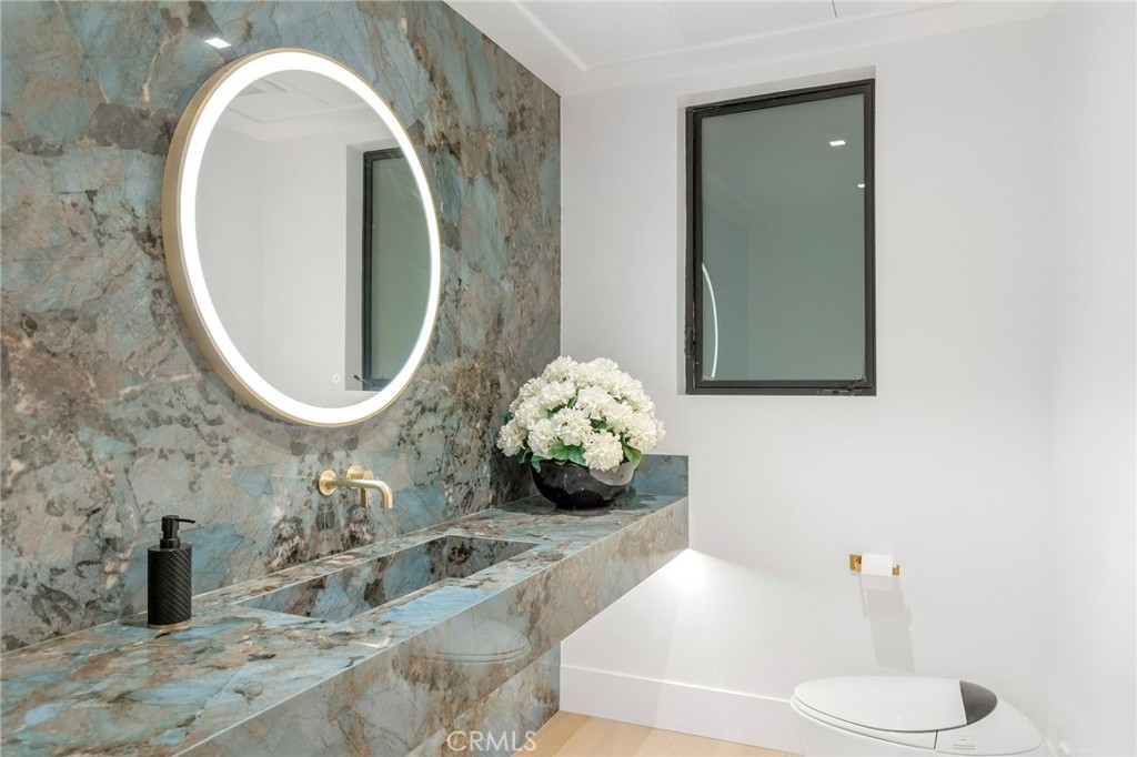 Guest bath - 4 Geneve, Newport Beach CA 92660 - photo 27