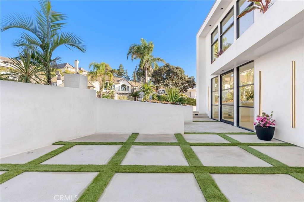 4 Geneve, Newport Beach CA 92660 - photo 71