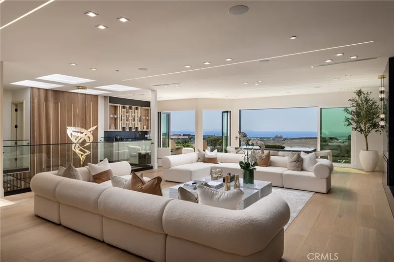 4 Narbonne, Newport Beach, CA 92660 4 Narbonne, Newport Beach, CA 92660