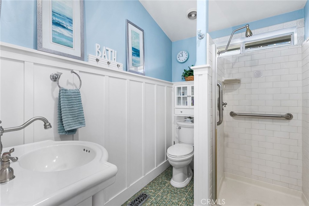 4 Saratoga, Newport Beach CA 92660 - photo 29