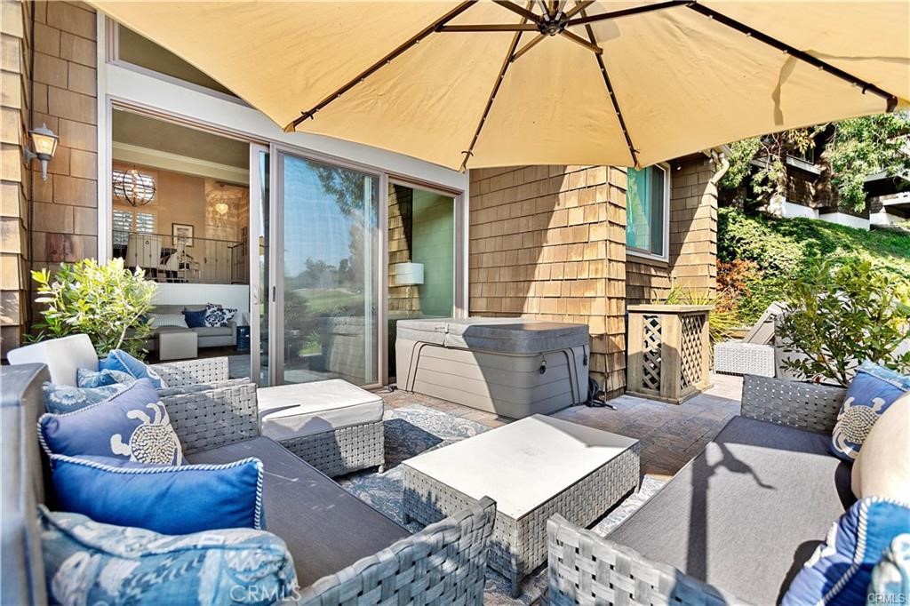 Photos are from prior listing. Home is tenant occupied and as such prior photos were used. - 4 Sea Island Drive, Newport Beach CA 92660 - photo 7