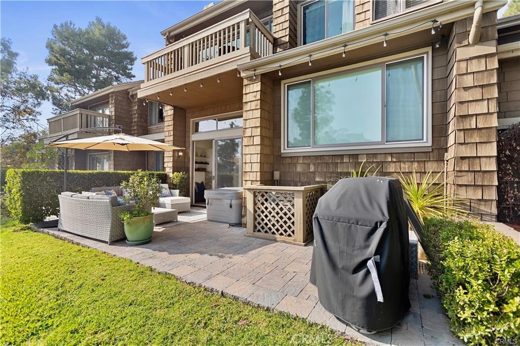 Photos are from prior listing. Home is tenant occupied and as such prior photos were used. - 4 Sea Island Drive, Newport Beach CA 92660 - photo 8